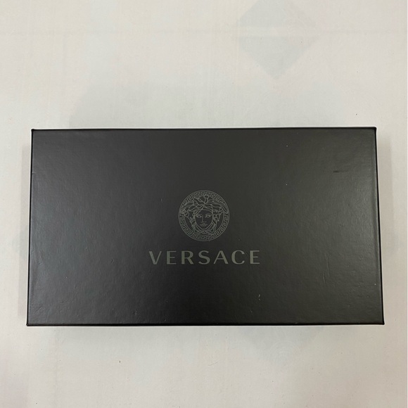 Versace iphone case - Picture 3 of 3